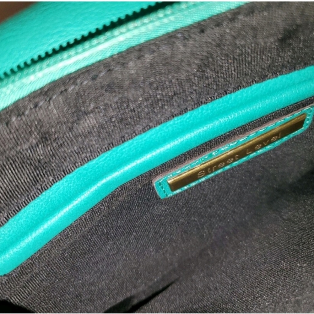 New Green Shoulder Bag By Street Level,dual Sections - Picture 3 of 7